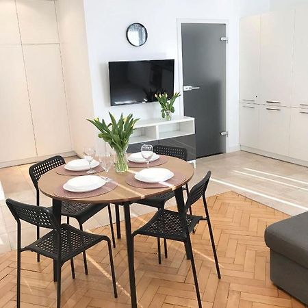 Klimatyczny Apartament Pod Ratuszem -Ul. Slaska 2 Częstochowa Exteriör bild