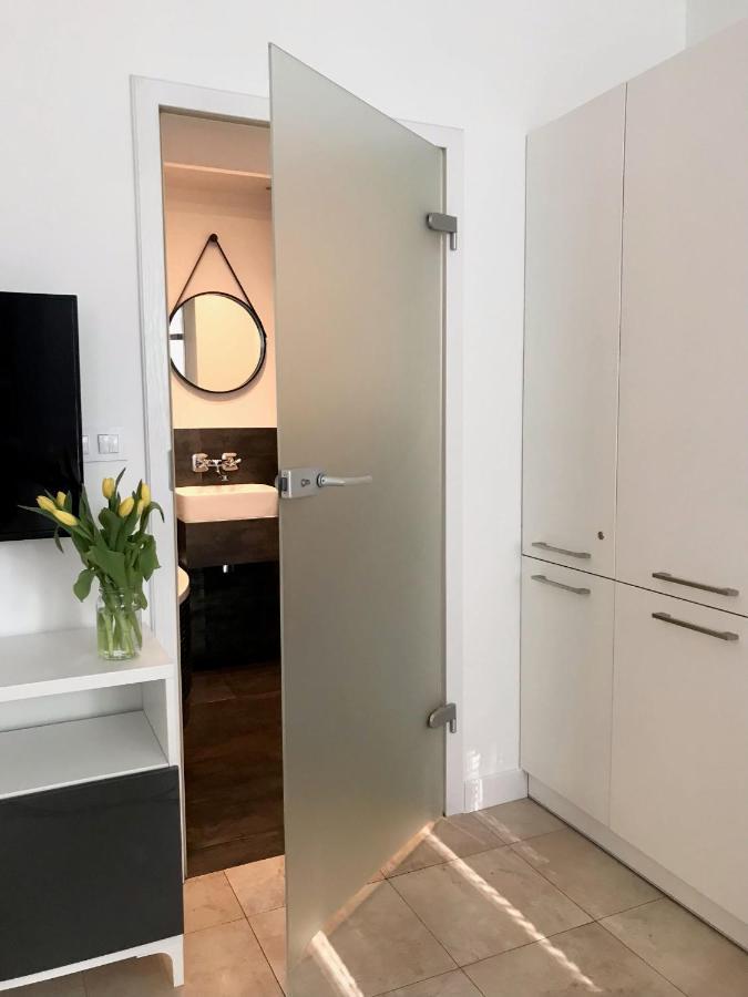 Klimatyczny Apartament Pod Ratuszem -Ul. Slaska 2 Częstochowa Exteriör bild