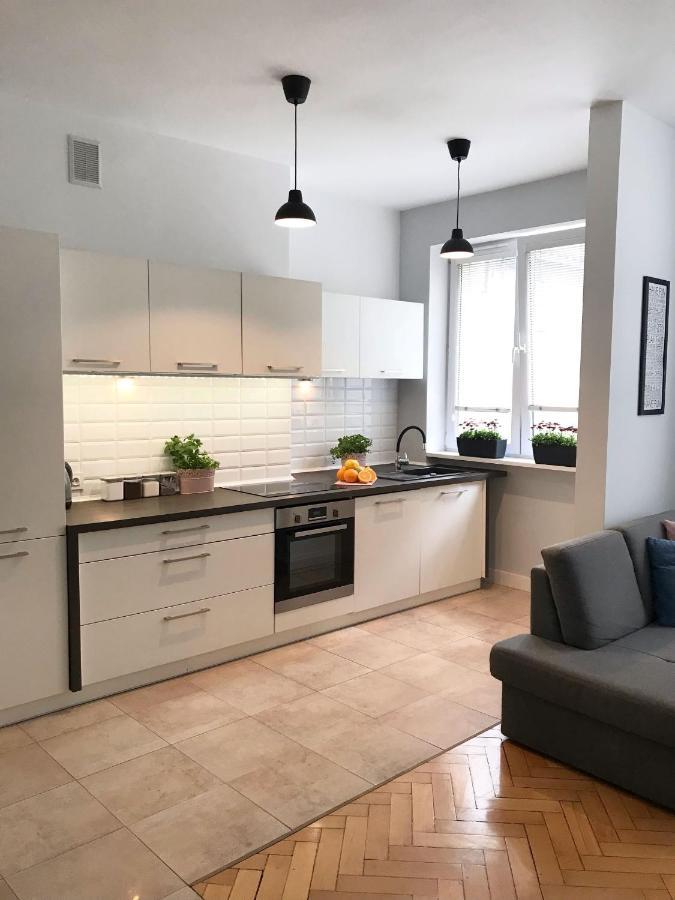 Klimatyczny Apartament Pod Ratuszem -Ul. Slaska 2 Częstochowa Exteriör bild