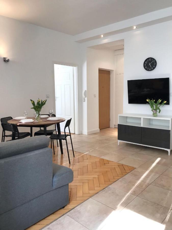 Klimatyczny Apartament Pod Ratuszem -Ul. Slaska 2 Częstochowa Exteriör bild
