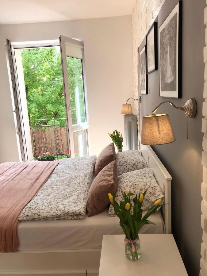Klimatyczny Apartament Pod Ratuszem -Ul. Slaska 2 Częstochowa Exteriör bild